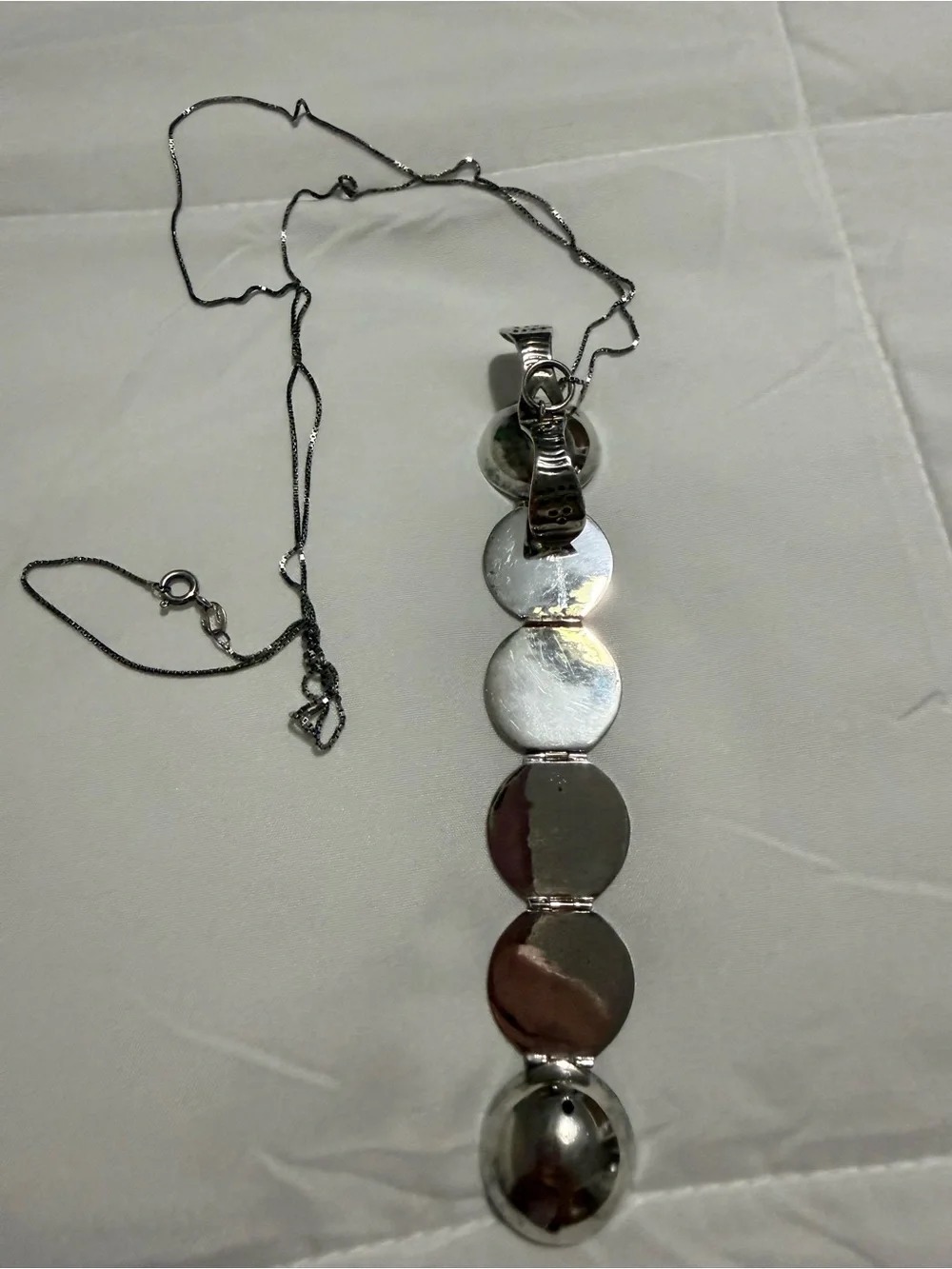 Vintage 925 Sterling Silver Expanding Sphere photo locket Necklace- 5 photo ball
